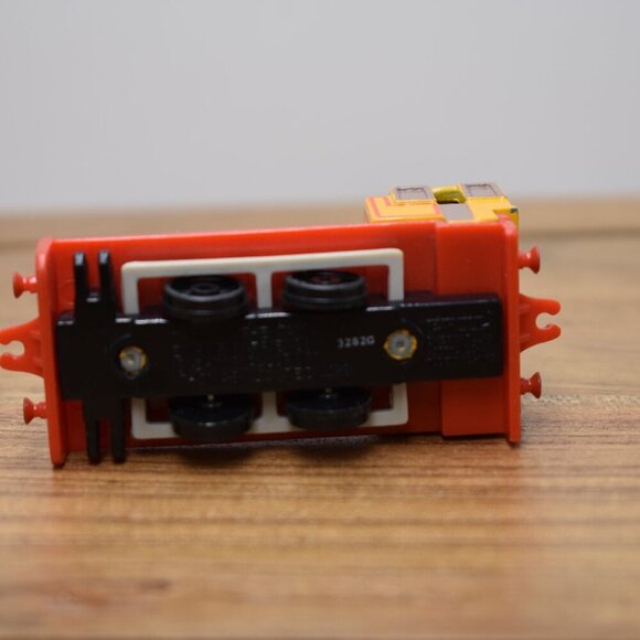 Bill 1991 - ERTL Diecast Train Take and Play Thomas the Tank Engine and Friends - Picture 7 of 7